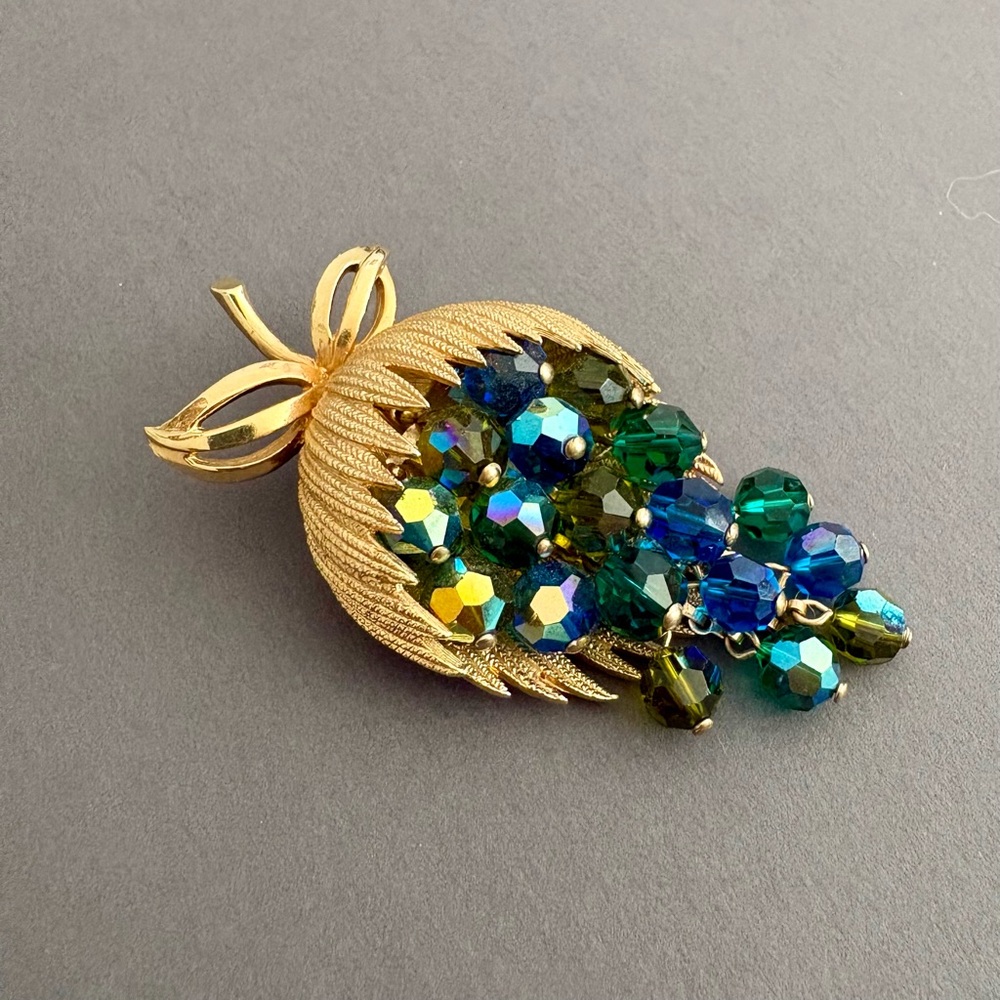 Vintage Schrager Crystal Brooch